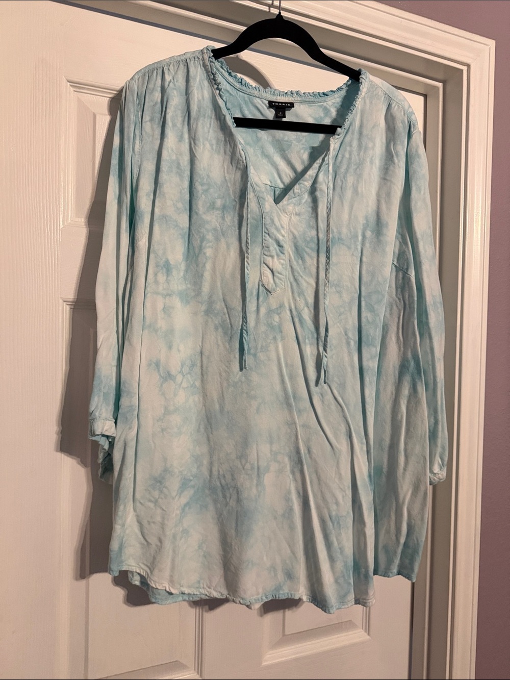 torrid Light Blue Tie-Dye V-Neck Peasant Tunic
